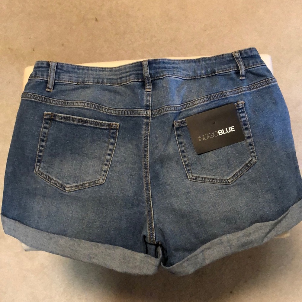 Underbelly Maternity Jean Shorts - Picture 4 of 4